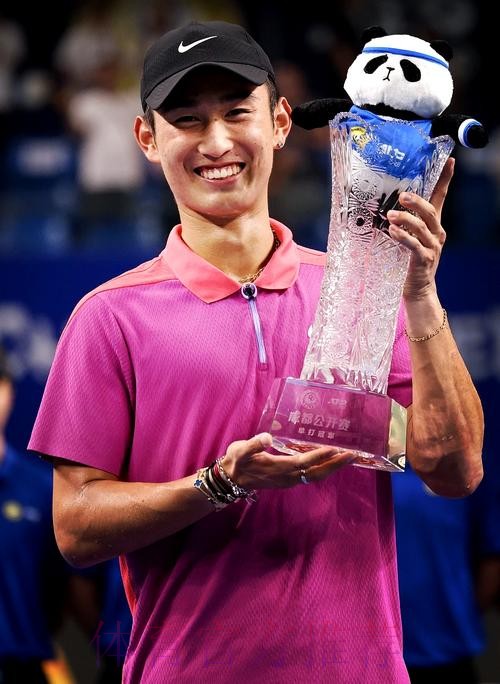 ATP香港站：商竣程0-2布勃里克 无缘连续三年晋级四强